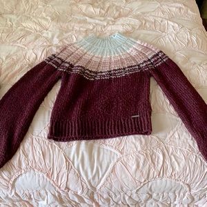 maroon and pink Abercrombie and Fitch sweater